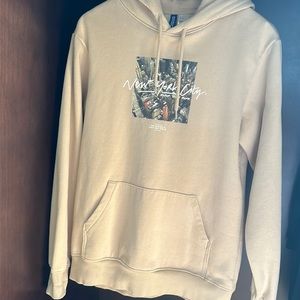 HM sweatshirt NY city Size XS